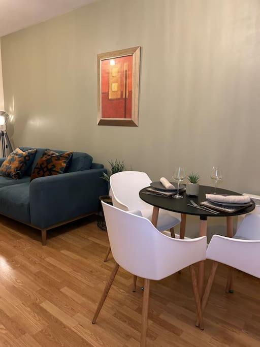 Central Birmingham City Apartment -Smart Tv - Free Parking Onsite Esterno foto