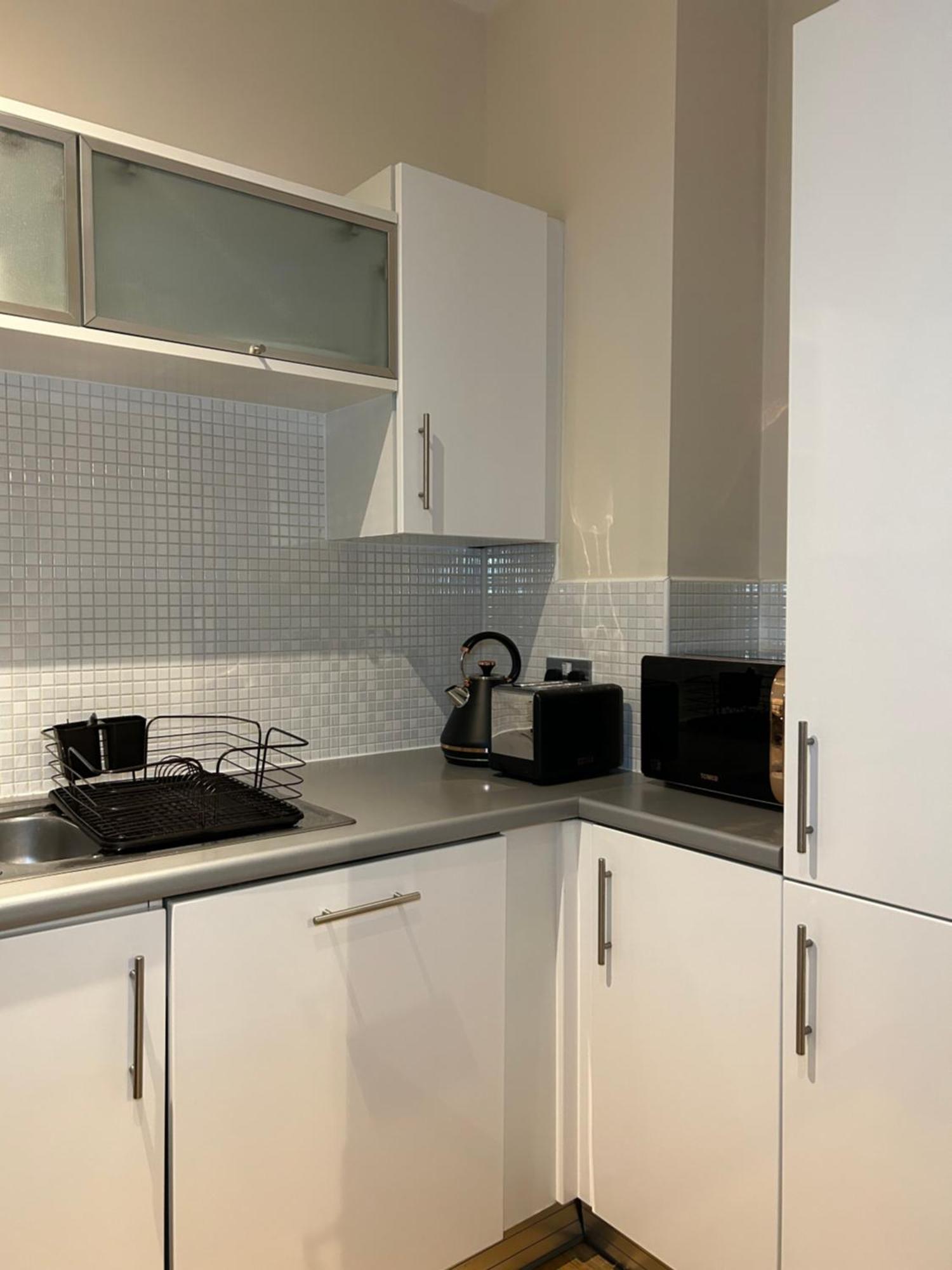 Central Birmingham City Apartment -Smart Tv - Free Parking Onsite Esterno foto